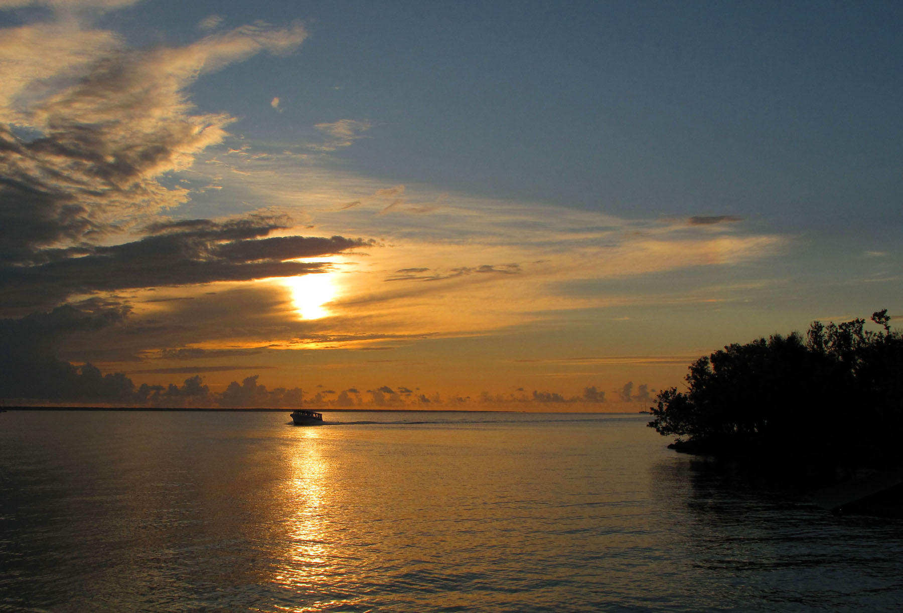 bahamas, abaco, green turtle cay, ferry, sunset